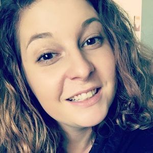 Meet your Posher, Marissa